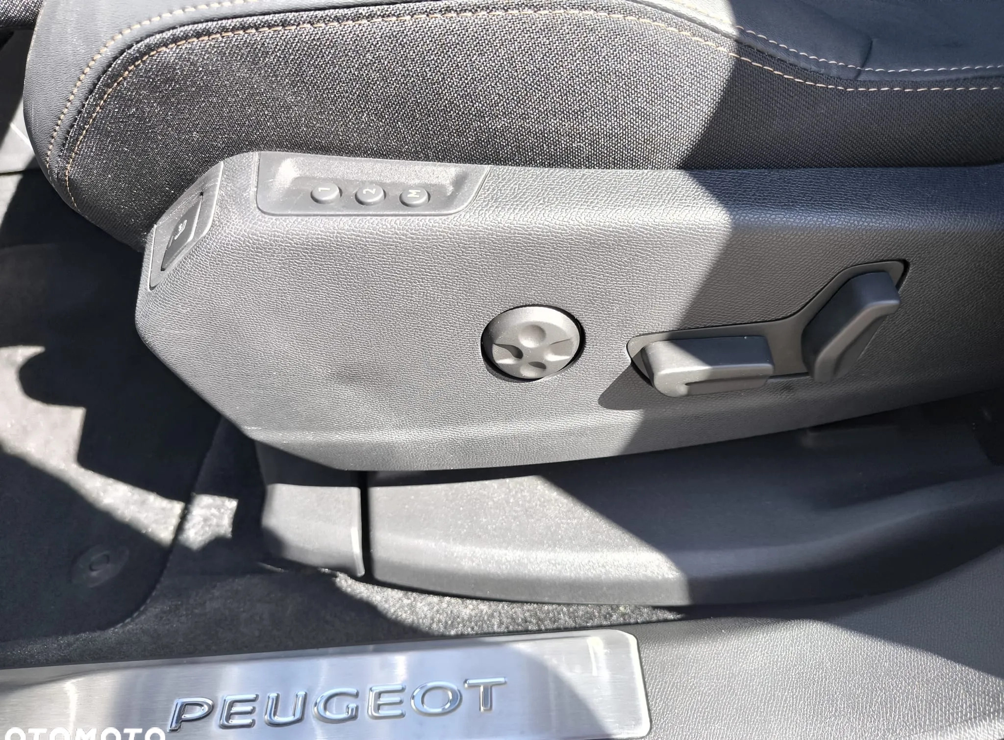 Peugeot 3008 cena 159999 przebieg: 5372, rok produkcji 2023 z Radom małe 631